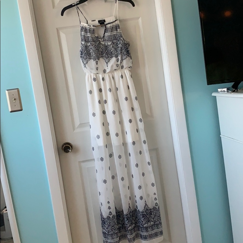 Long cute sundress!